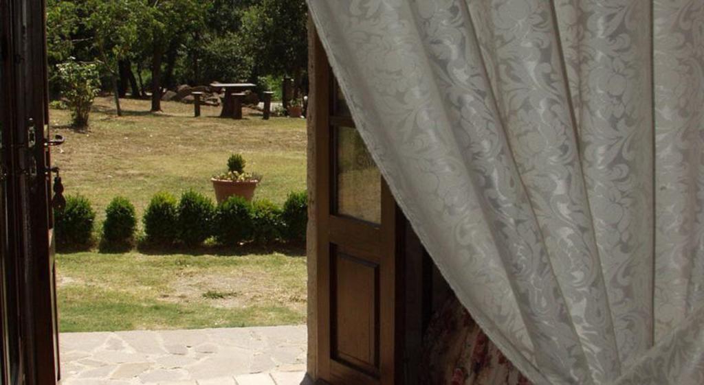 セッジャーノ Antico Casale Pozzuoloヴィラ 部屋 写真