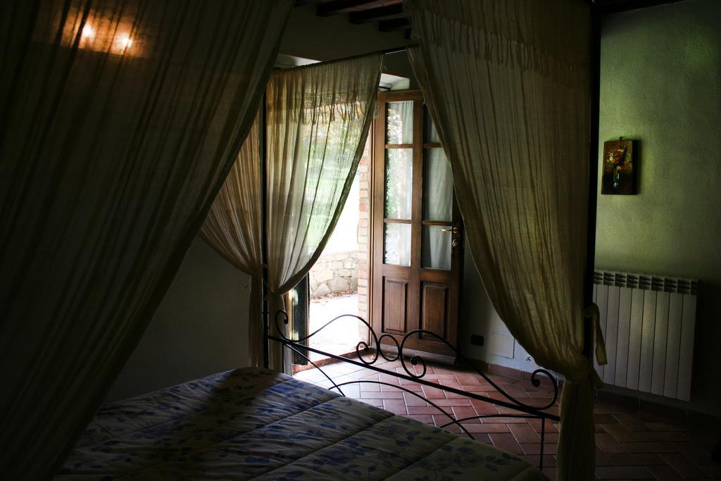 セッジャーノ Antico Casale Pozzuoloヴィラ 部屋 写真
